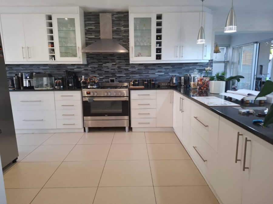 4 Bedroom Property for Sale in Dan Pienaar Free State